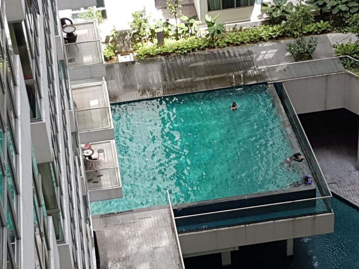 Starsbed Klcc Skyview Roof Pool Hostel Kuala Lumpur Kültér fotó