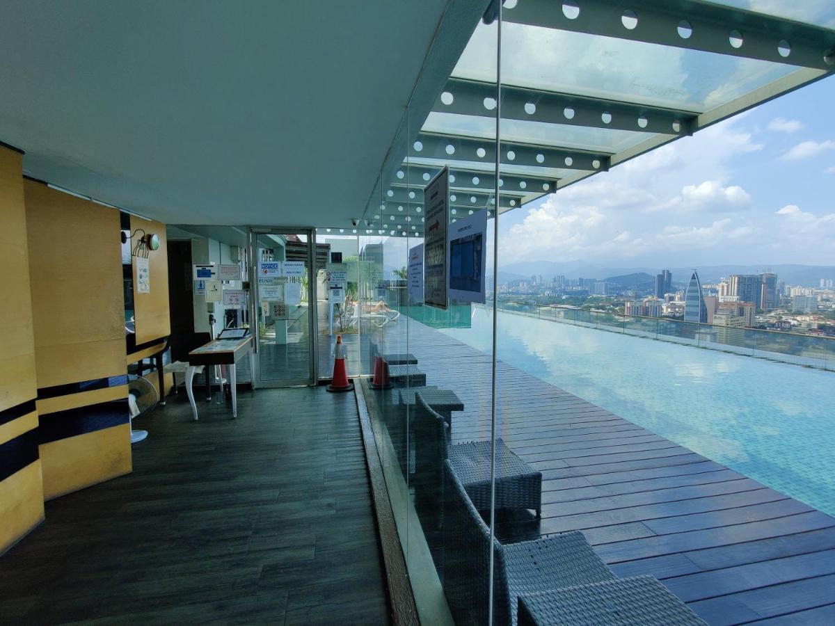 Starsbed Klcc Skyview Roof Pool Hostel Kuala Lumpur Kültér fotó