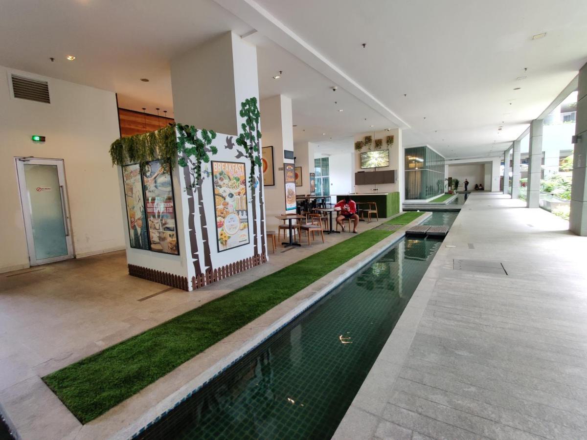 Starsbed Klcc Skyview Roof Pool Hostel Kuala Lumpur Kültér fotó